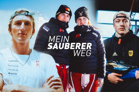Vier junge Wintersportlerinnen und Wintersportler in Sportbekleidung stehen vor einer alpinen Bergkulisse, mittig der Schriftzug „Mein sauberer Weg“.